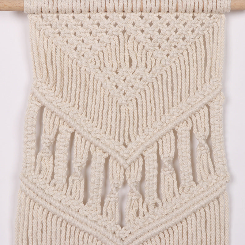 Macrame Wall Hanging with Artistic Patterns | Kelmera