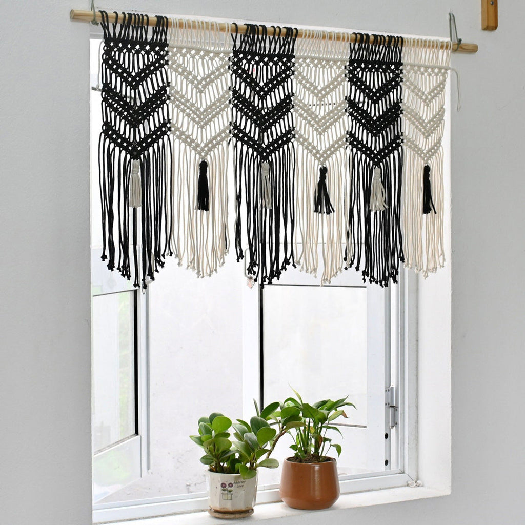Macrame Wall Tapestry with Decorative Tassels | Kelmera