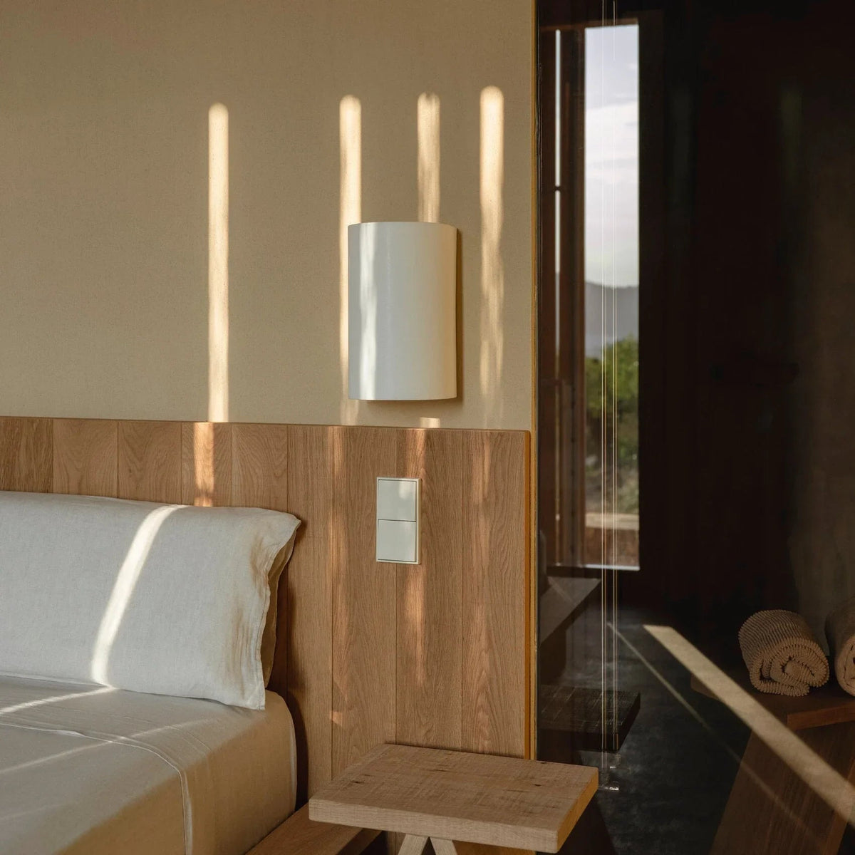 Marvarno Wall Lamp