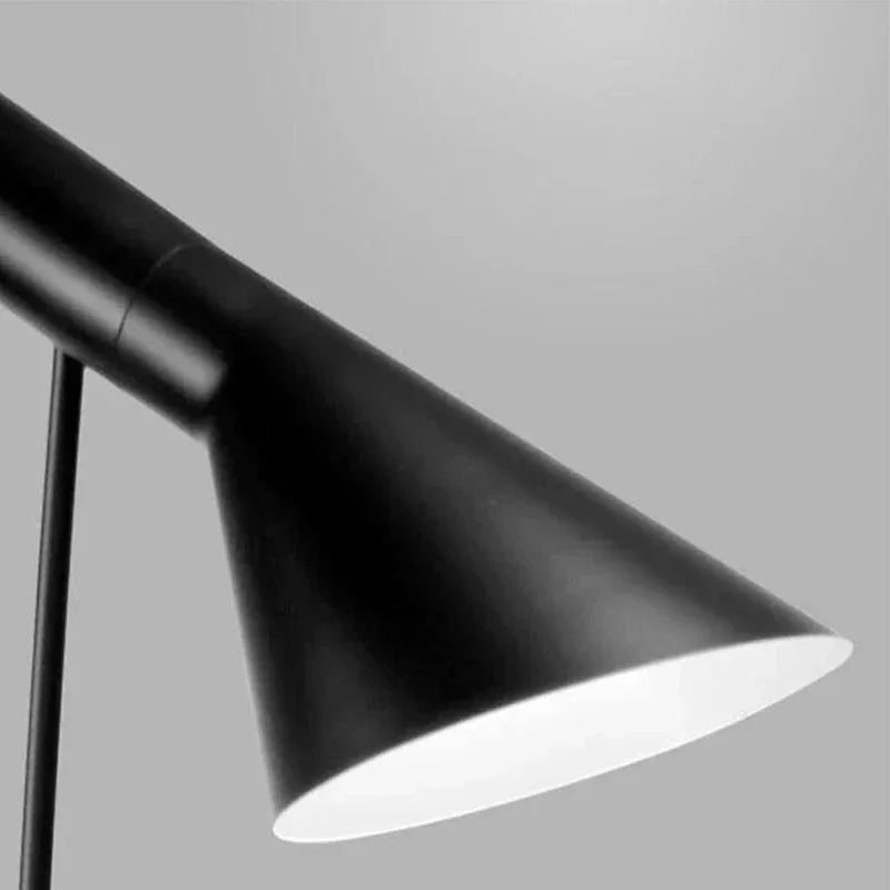Matosinhos Desk Lamp