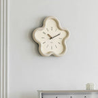 Melova Clock