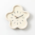 Melova Clock
