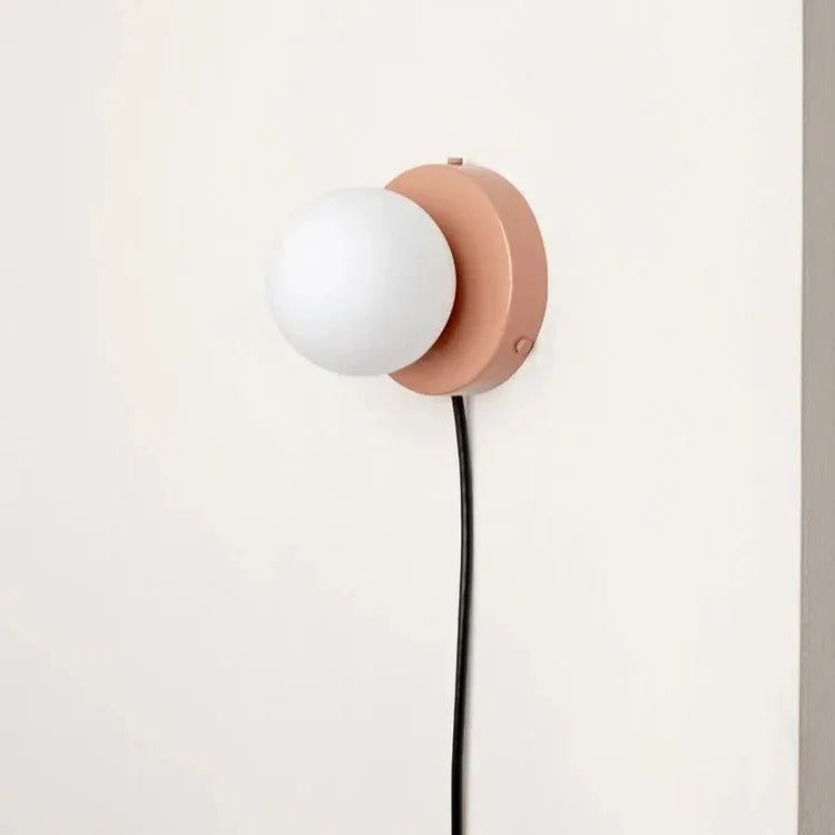 Melranta Wall Lamp