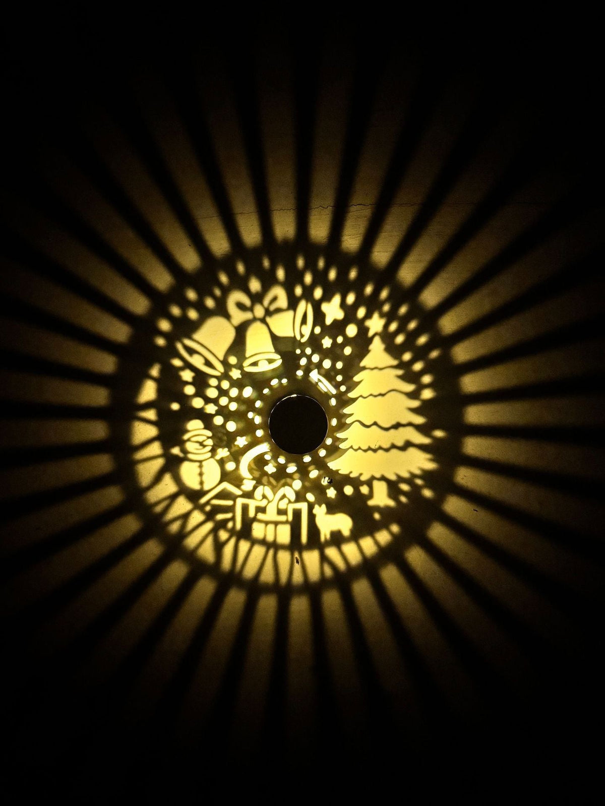 Metal Projection Lantern | Kelmera