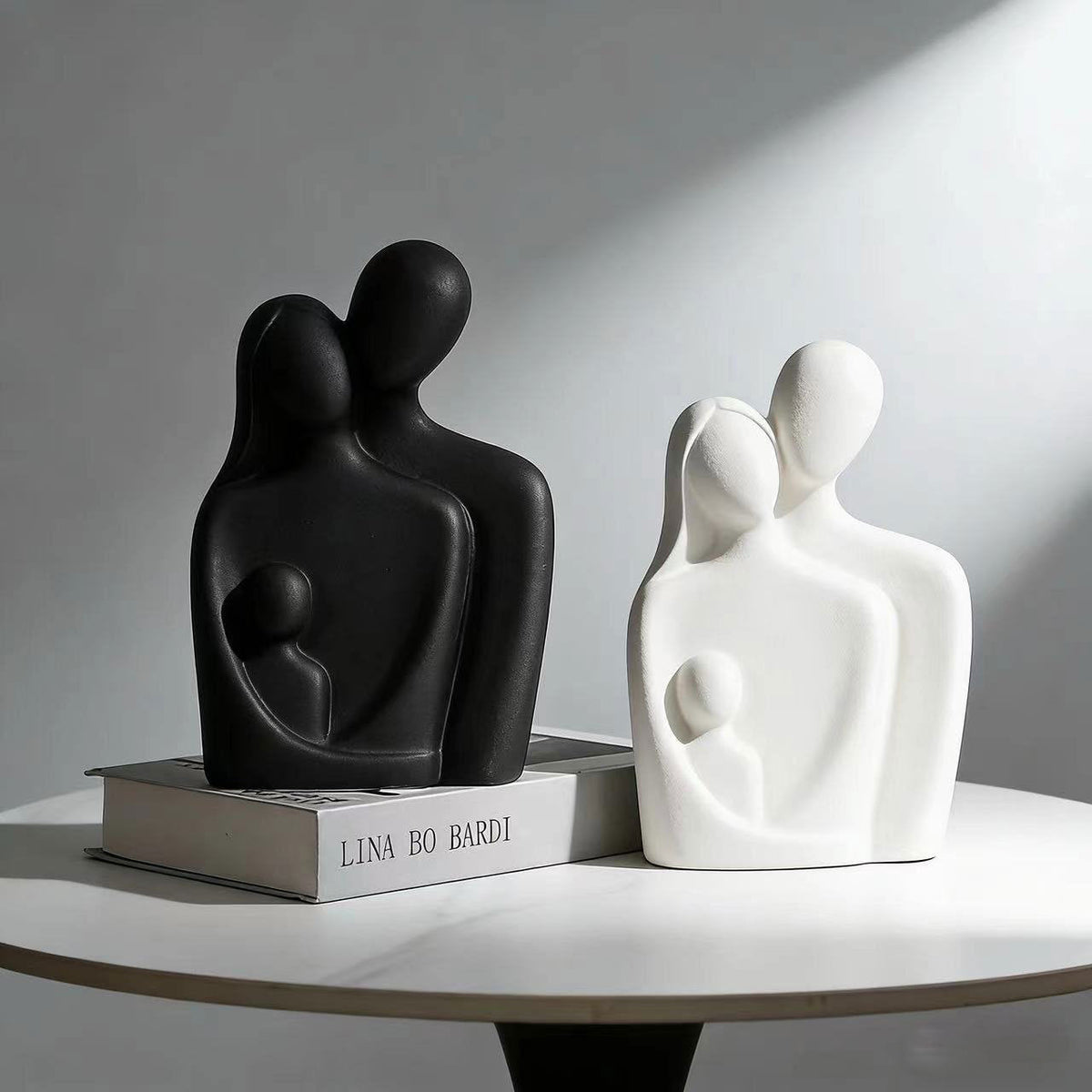 Modern Decorative Figure | Kelmera