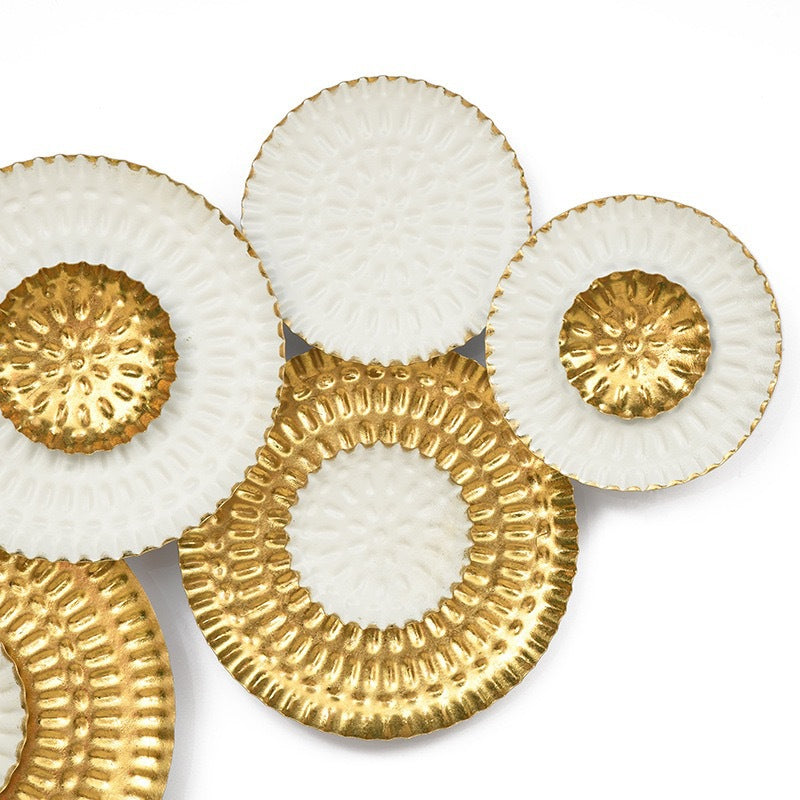 Modern Decorative Wall Sculpture with Circular Design | Kelmera