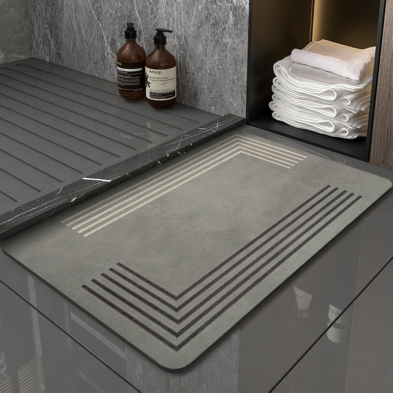 Modern Geometric Bath Mat Polyester Textile Non Slip | Kelmera