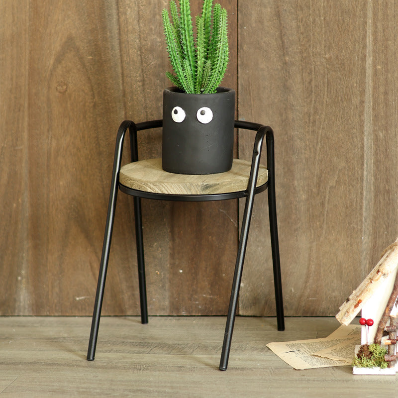 Modern Stool with Wooden Seat | Kelmera