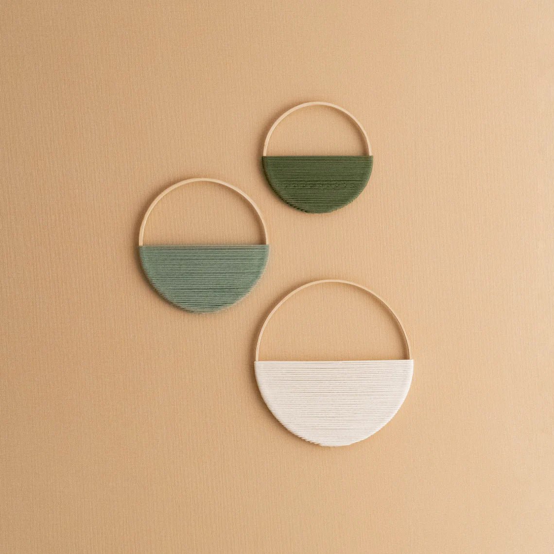 Modern Wall Art Piece made of Macrame and Wood | Kelmera