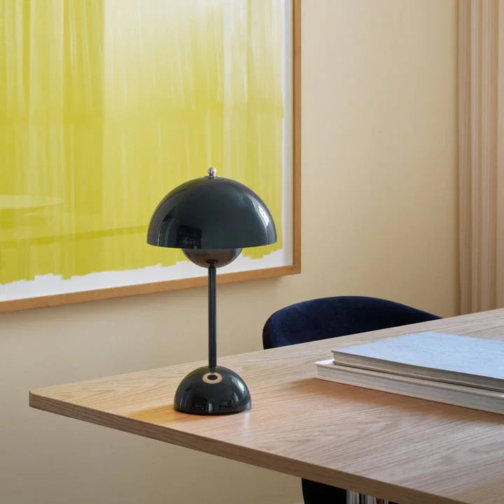 Nelndia Table Lamp