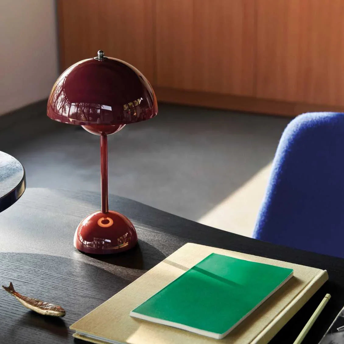 Nelndia Table Lamp