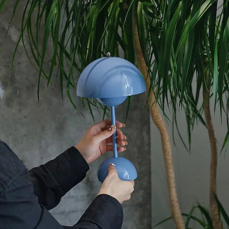 Nelndia Table Lamp