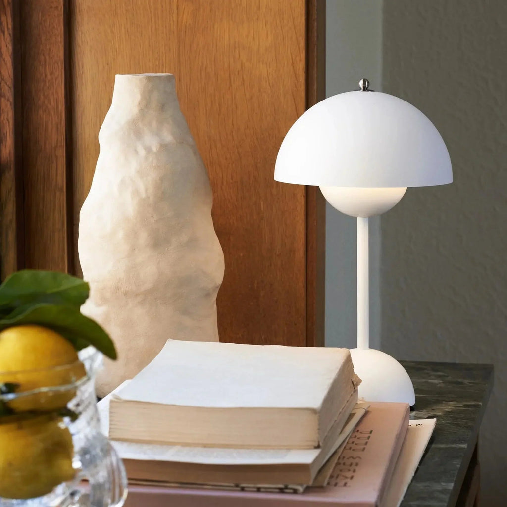 Nelndia Table Lamp