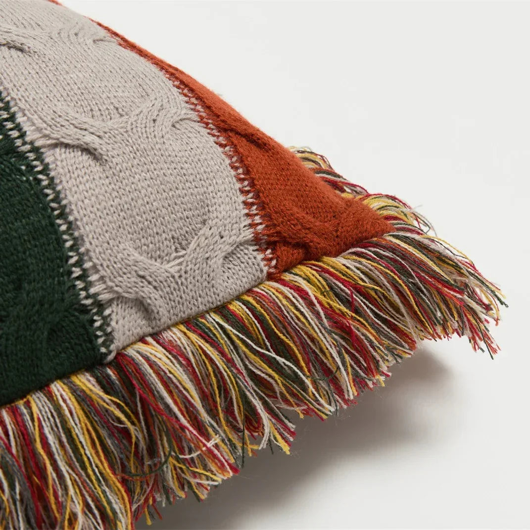 Nelrando Cushion