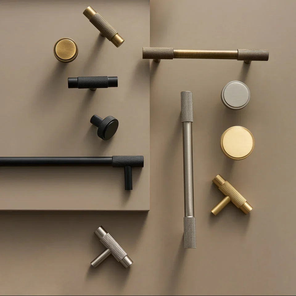 Nelstina Cabinet Knobs