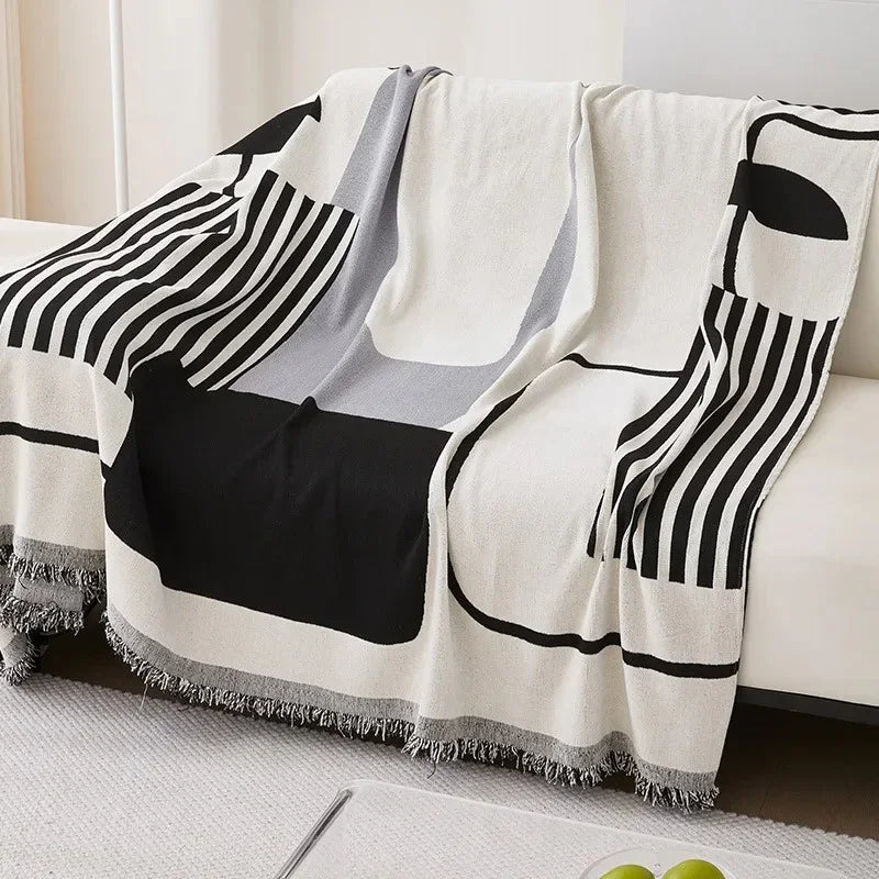Norvelta Throw blanket
