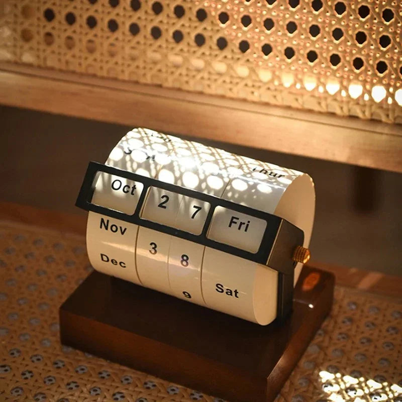 Olessa Desk Calendar