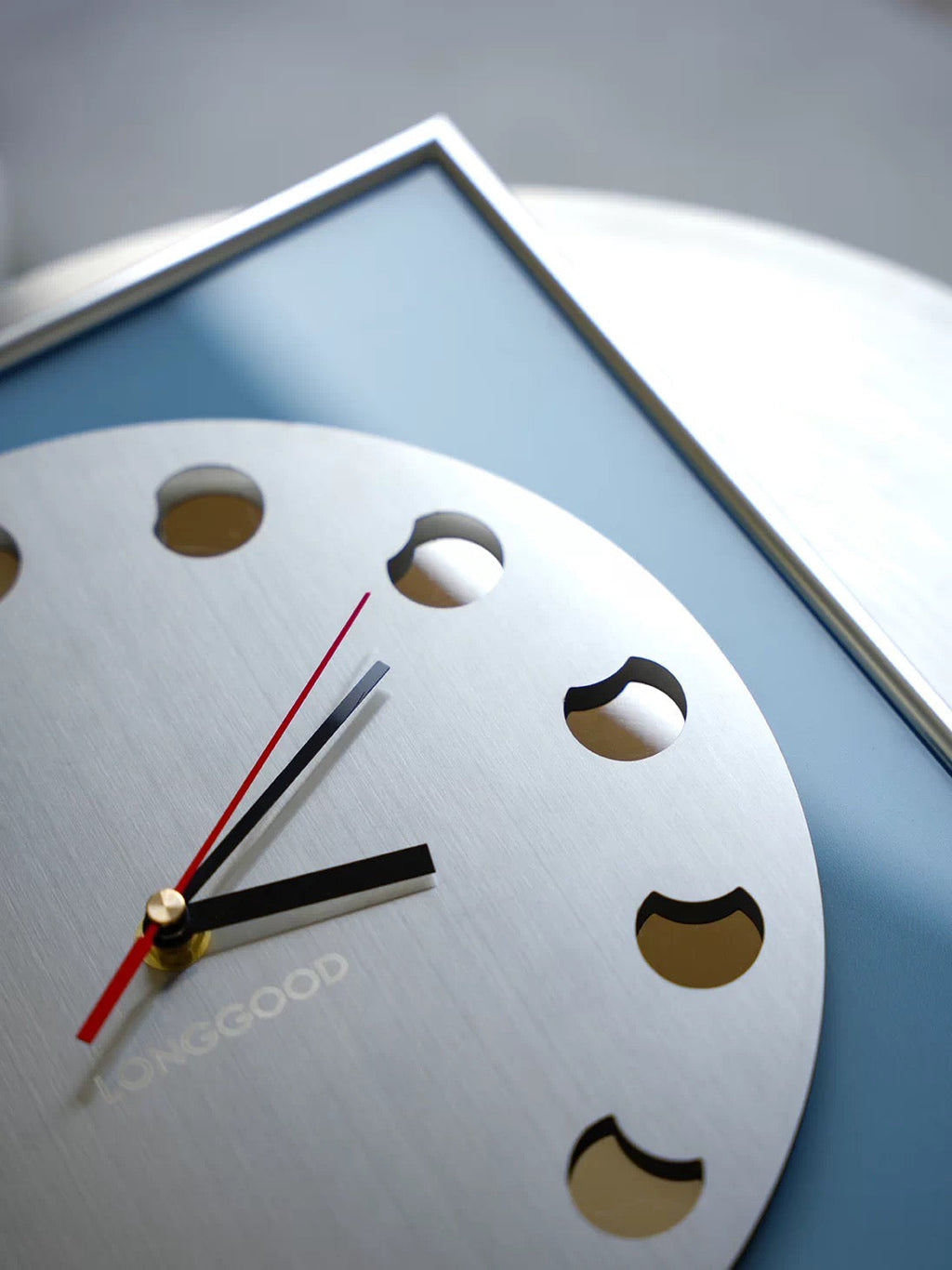 Orbira Clock