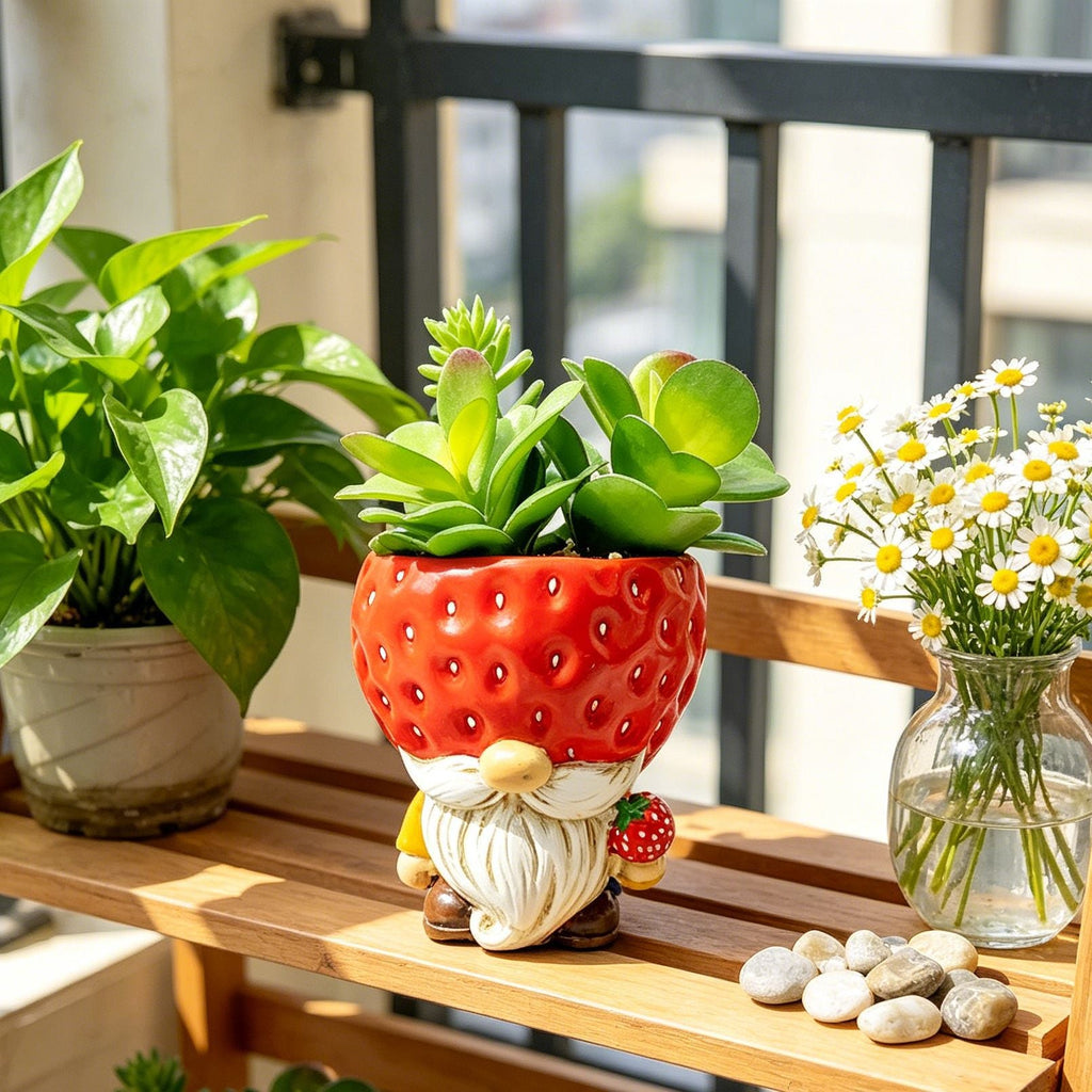 Original Flower Pot Figure with Gnome Motif | Kelmera