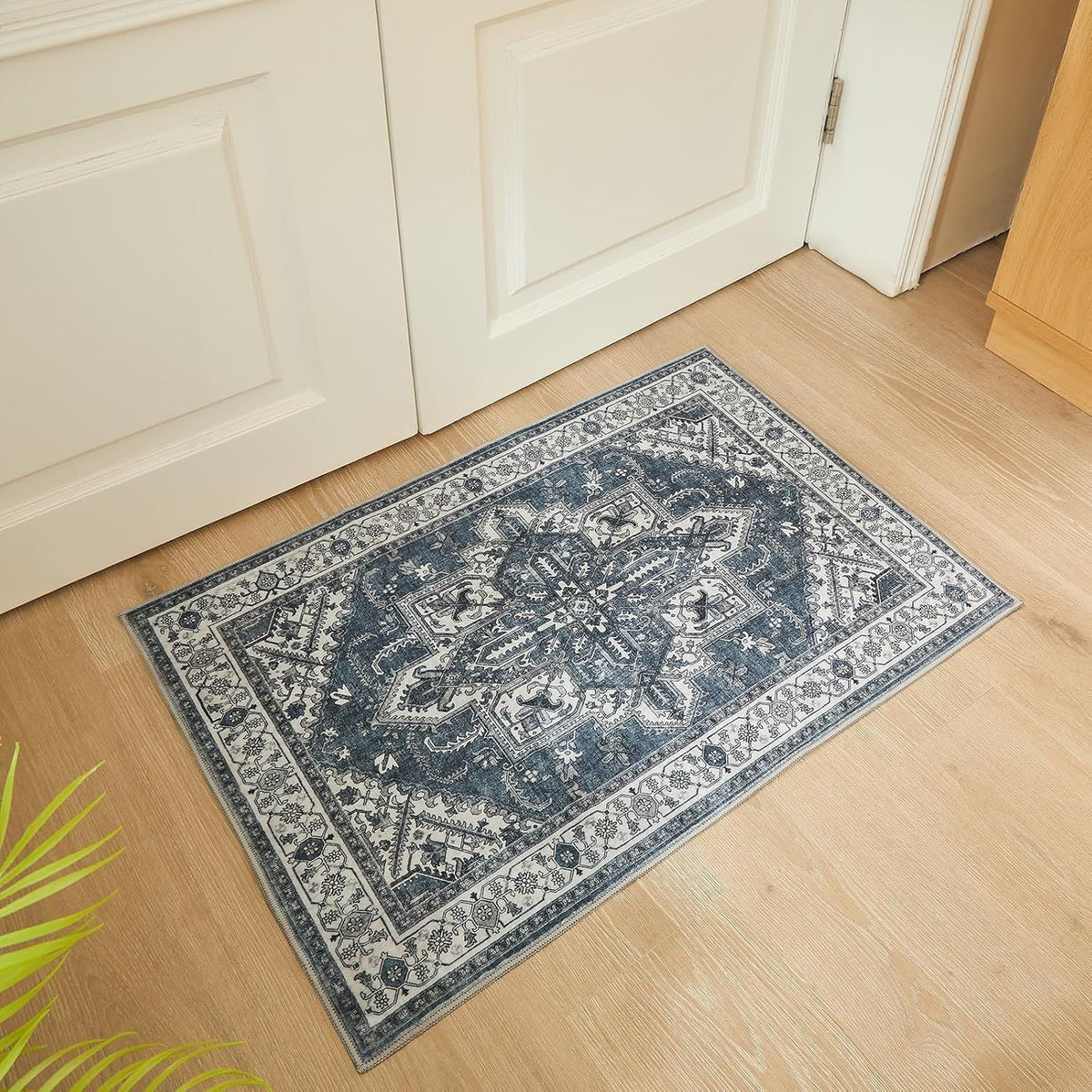 Ornate Patterned Area Rug | Kelmera
