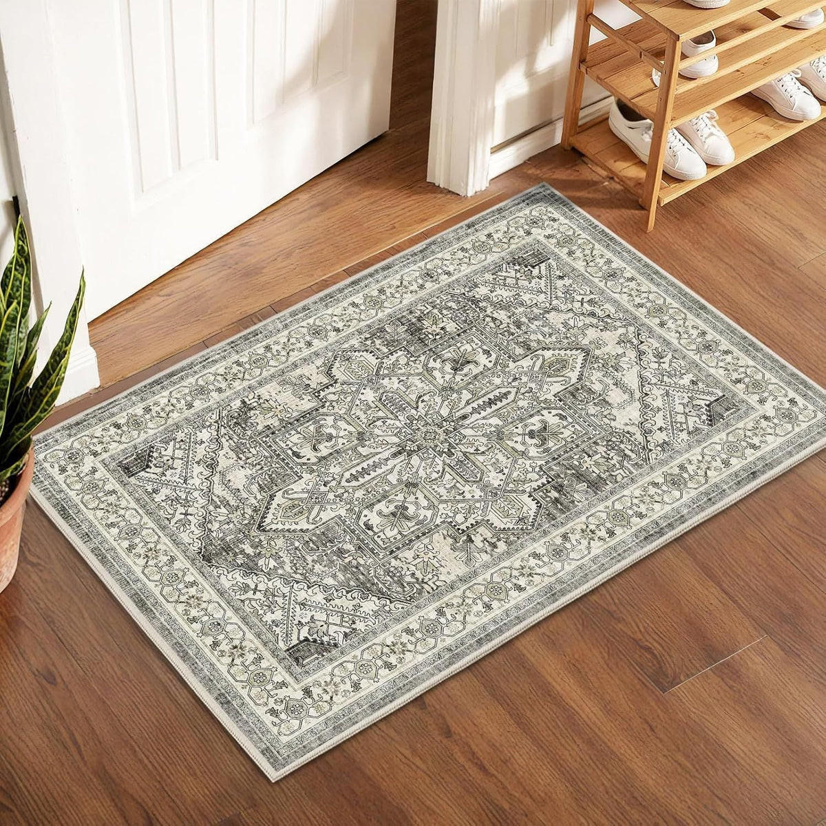 Ornate Patterned Area Rug | Kelmera