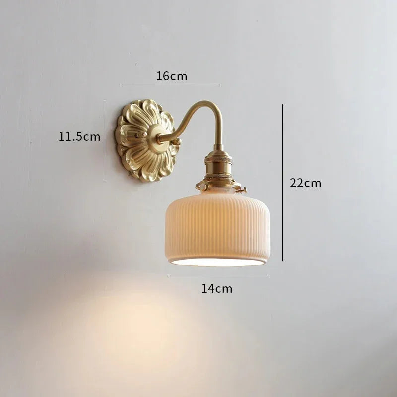Perdoda Brass Lamp