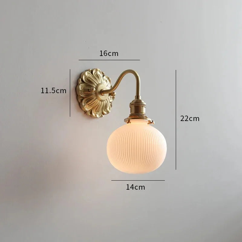 Perdoda Brass Lamp