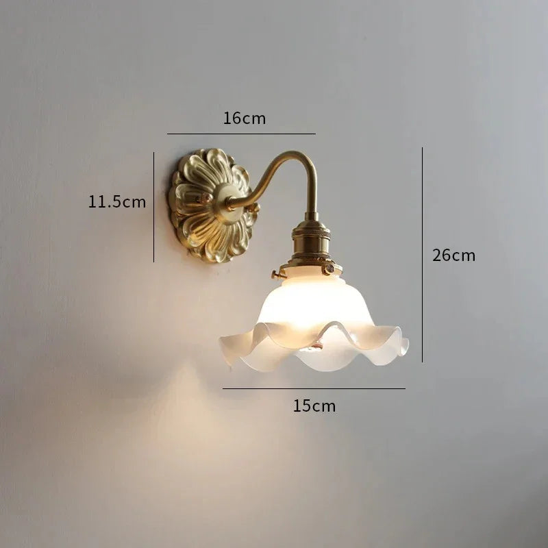 Perdoda Brass Lamp