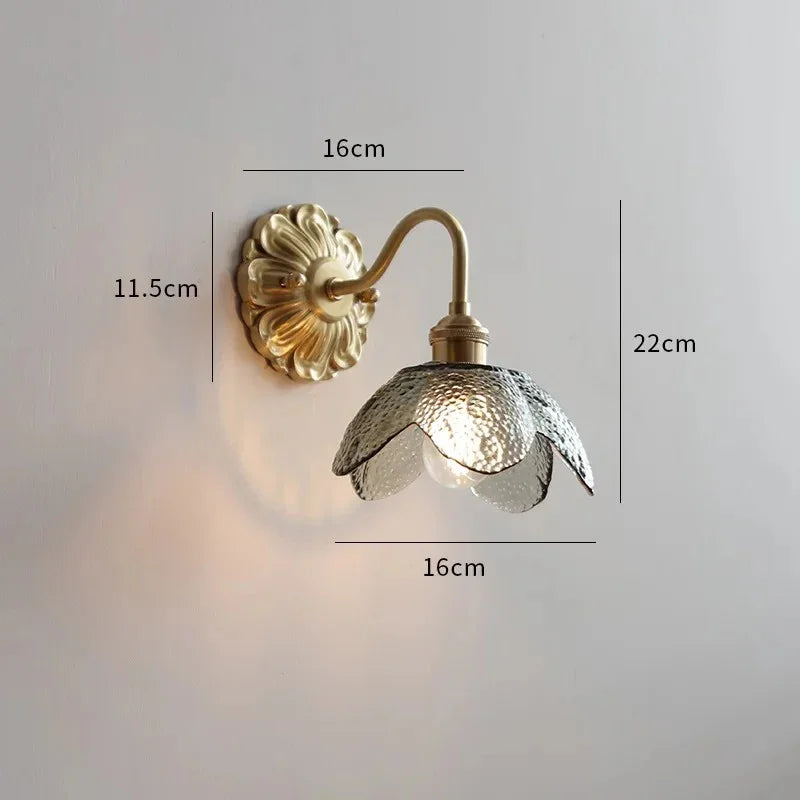 Perdoda Brass Lamp