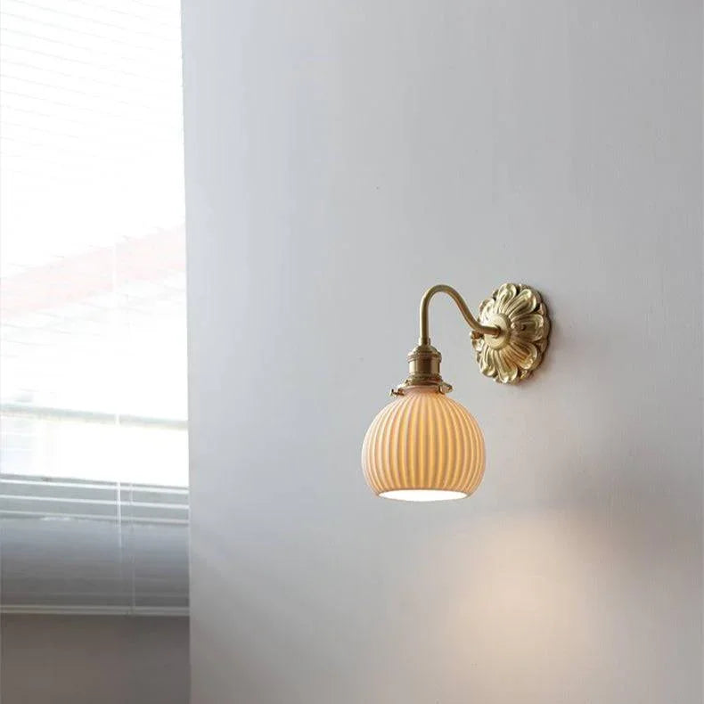 Perdoda Brass Lamp