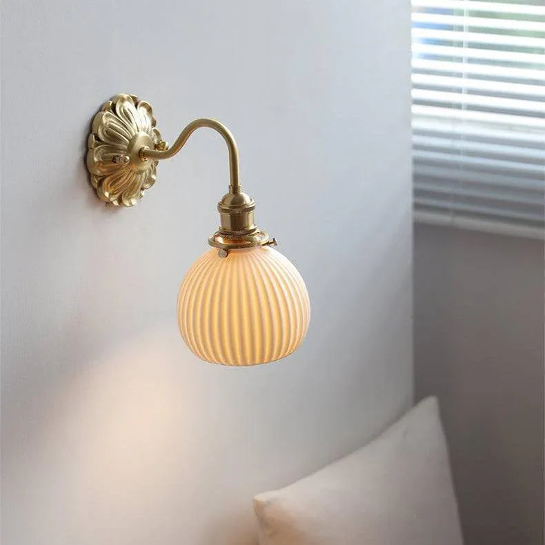 Perdoda Brass Lamp