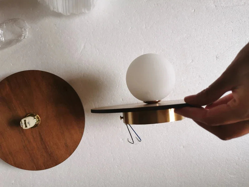 Perlia Wall Lamp
