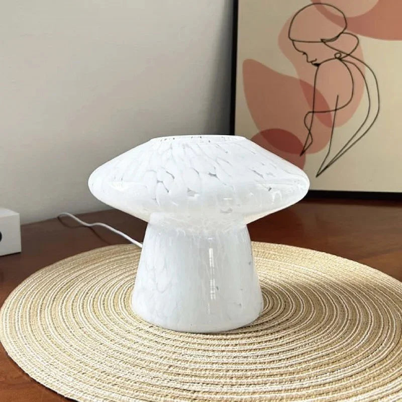 Pervuna Table Lamp