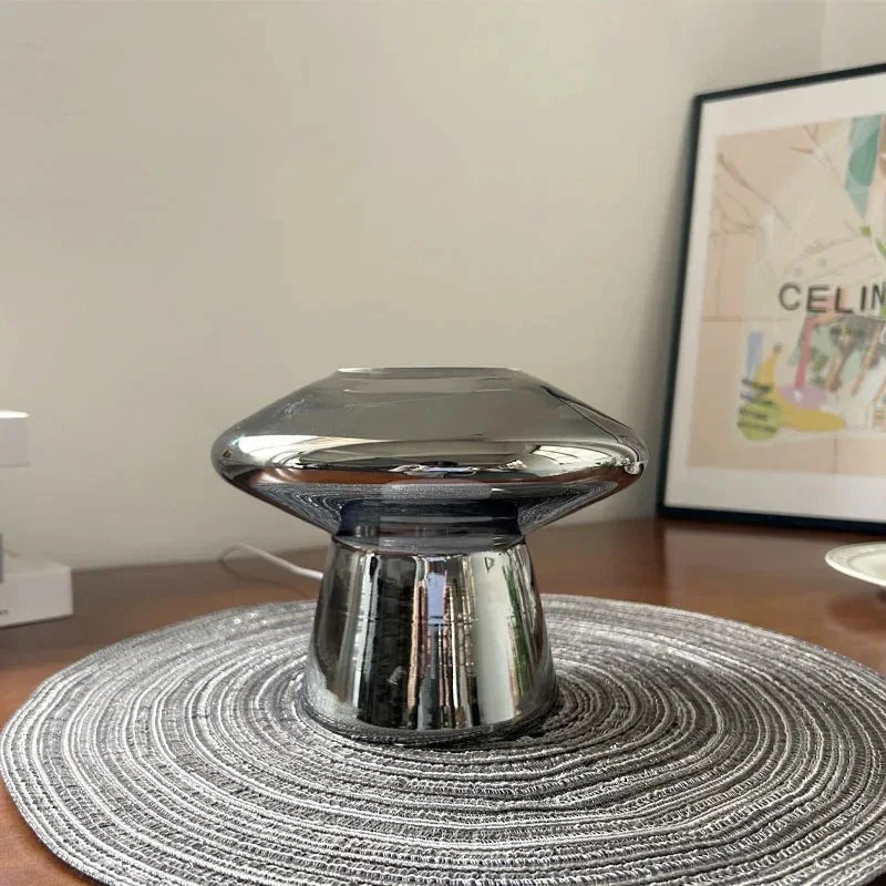 Pervuna Table Lamp