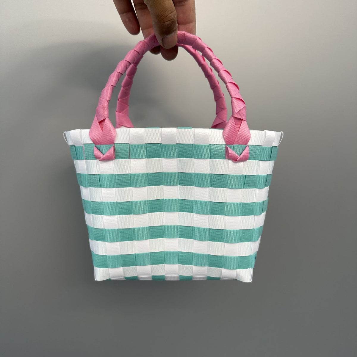 Playful and Colorful Basket Bag | Kelmera