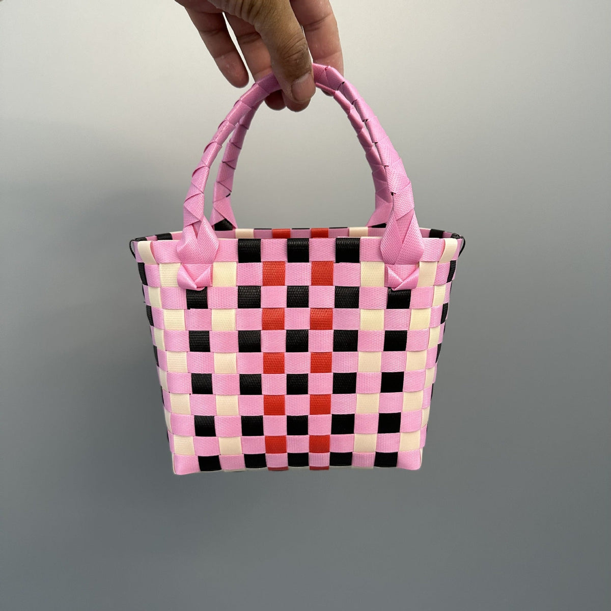 Playful and Colorful Basket Bag | Kelmera