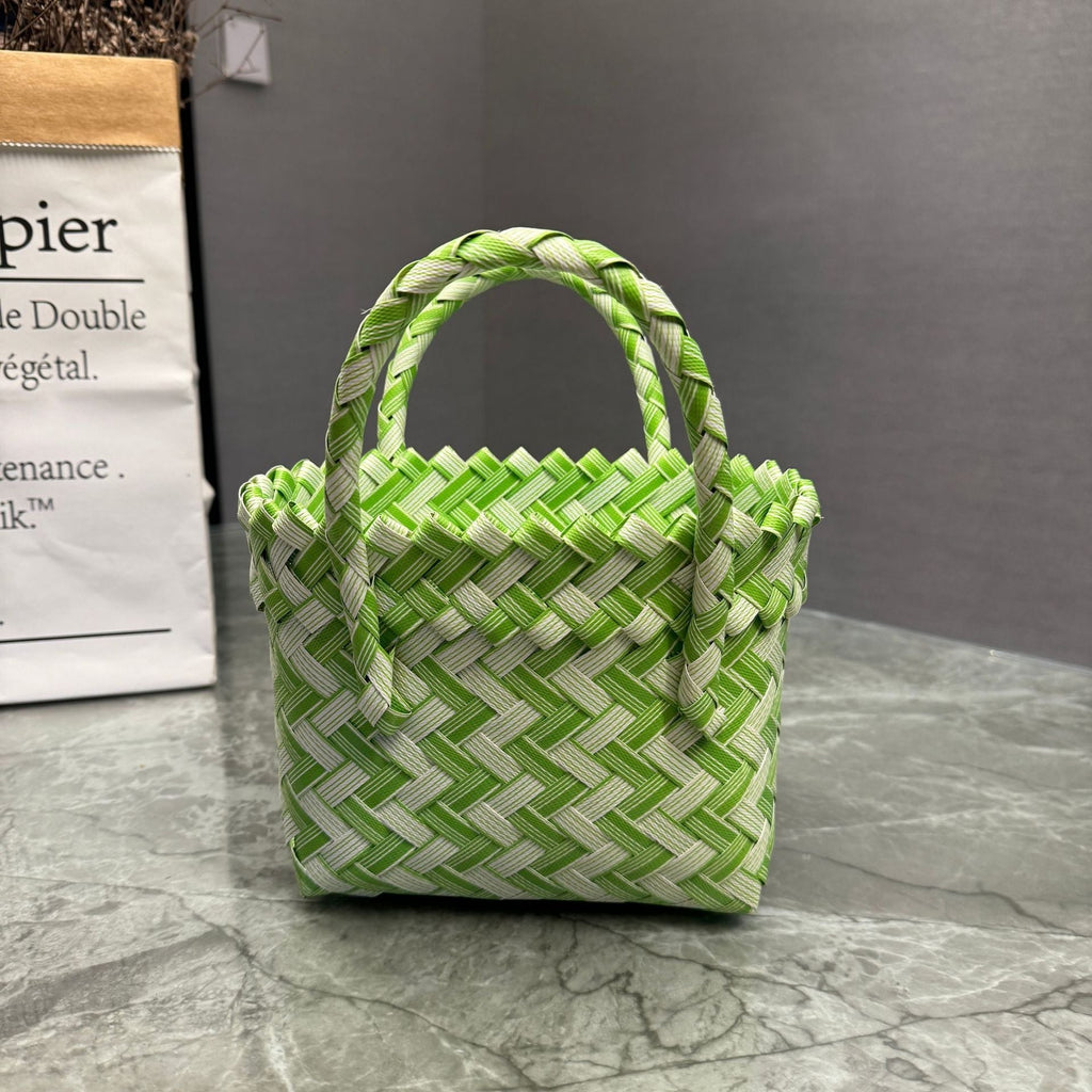Playful Basket Bag with Bow | Kelmera