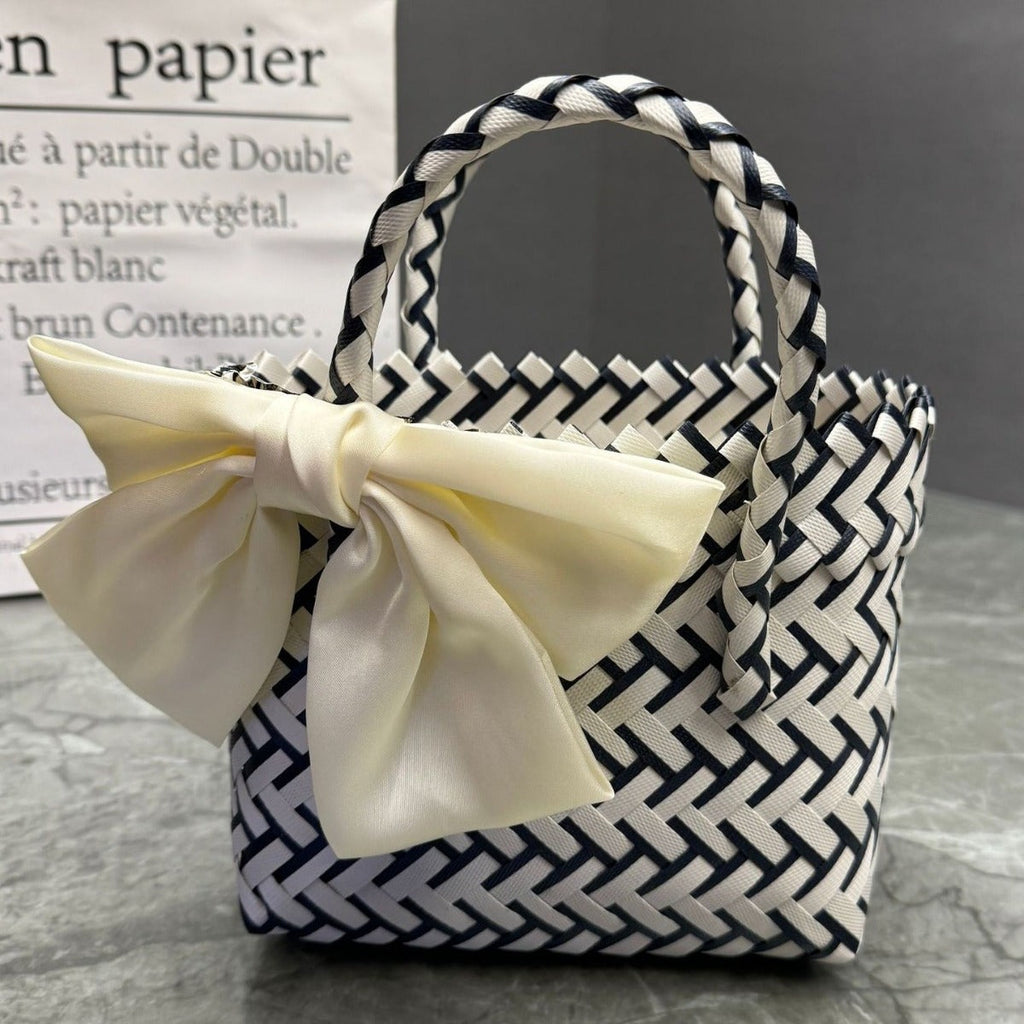 Playful Basket Bag with Bow | Kelmera