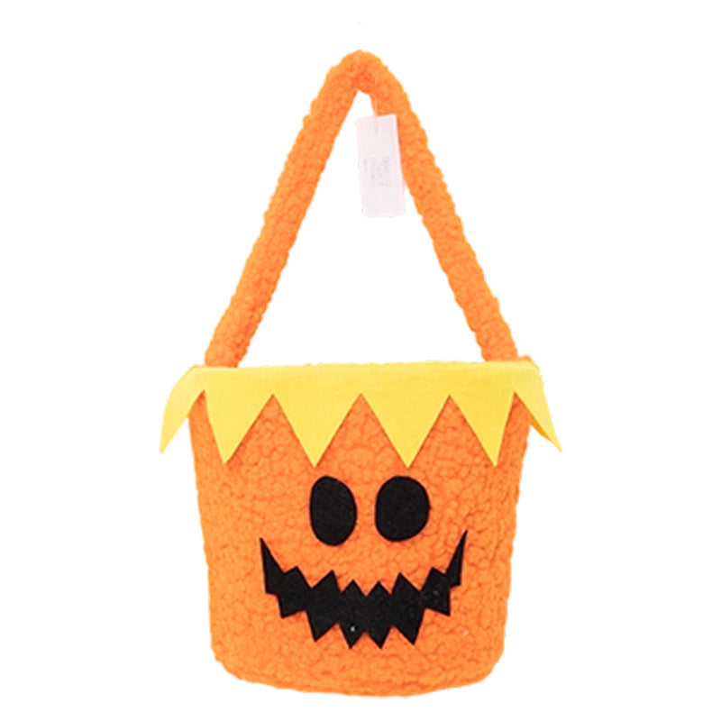 Playful Gift Basket with Cute Halloween Motif | Kelmera