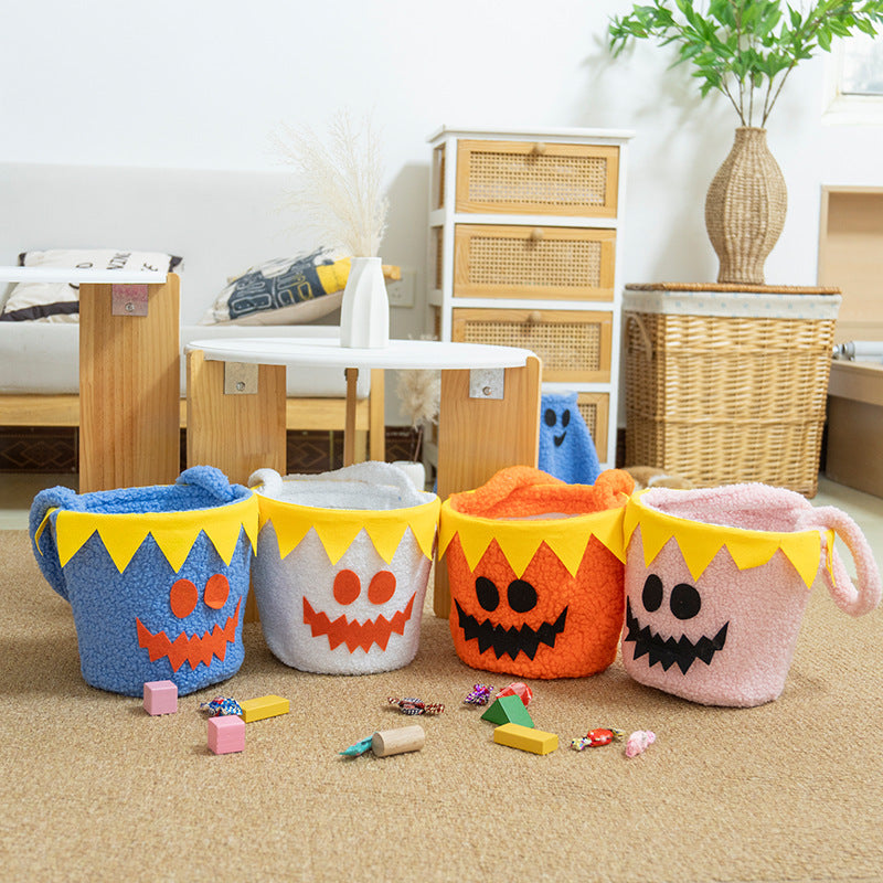 Playful Gift Basket with Cute Halloween Motif | Kelmera