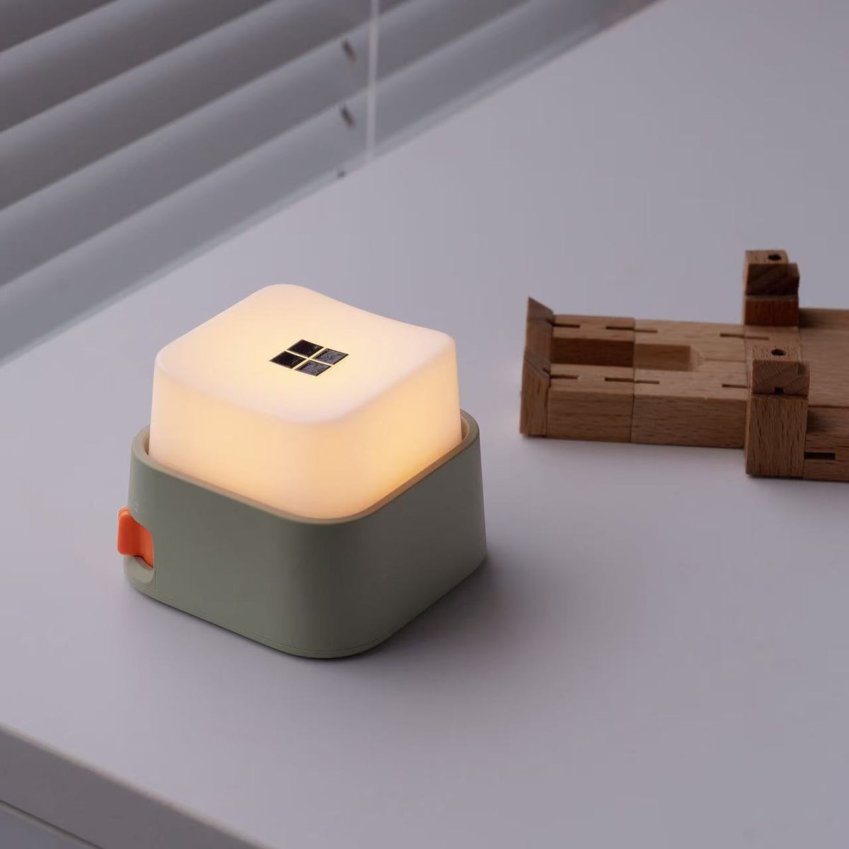 Portable Rechargeable Cube LED Night Light with Adjustable Brightness | Kelmera