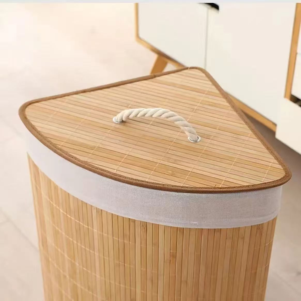 Practical Laundry Basket made of Bamboo with Lid | Kelmera