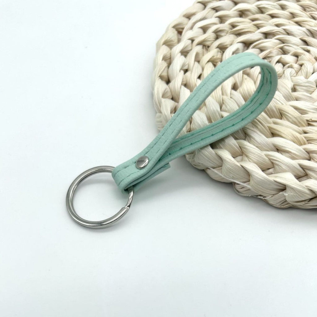 Premium Leather Keychain Holder | Kelmera