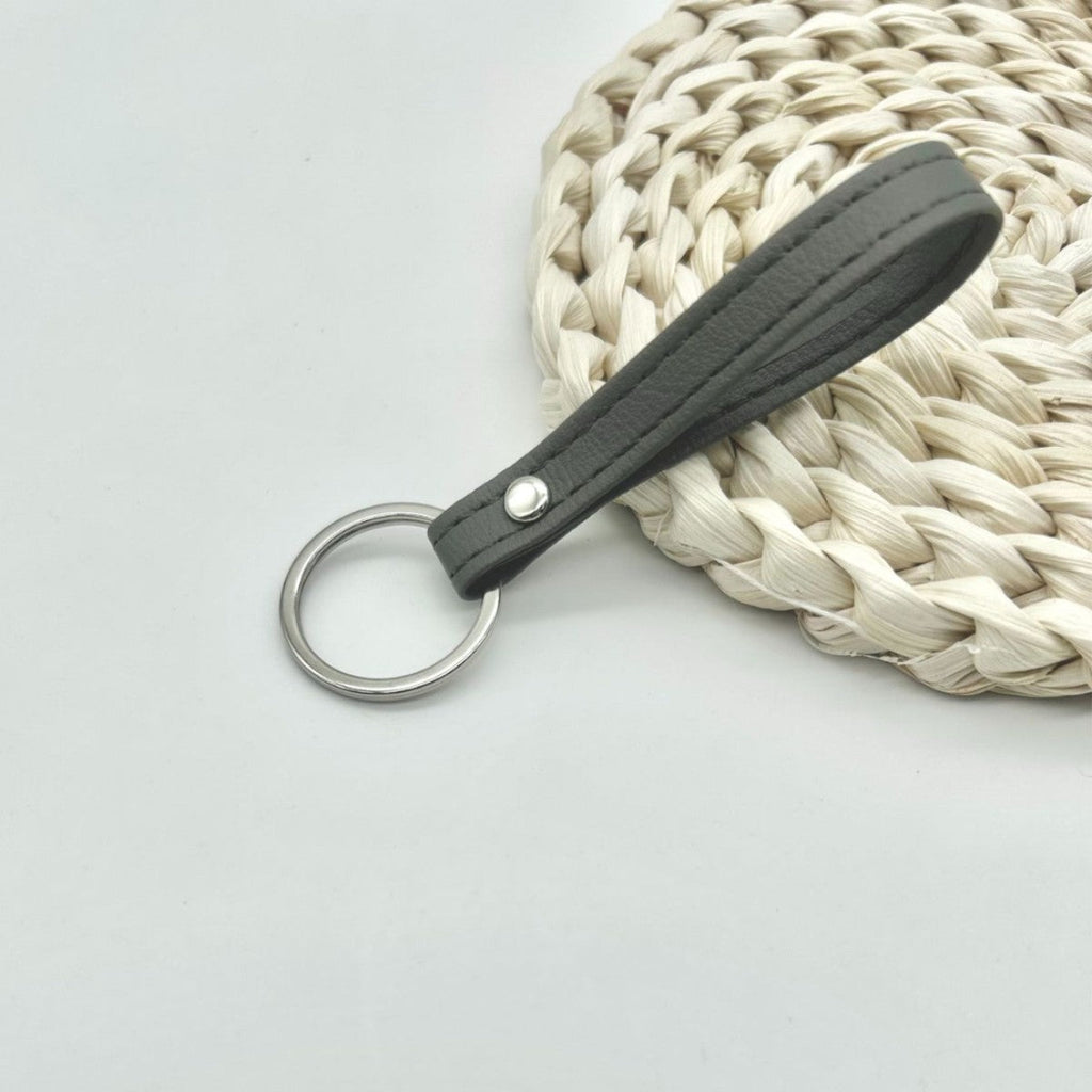 Premium Leather Keychain Holder | Kelmera