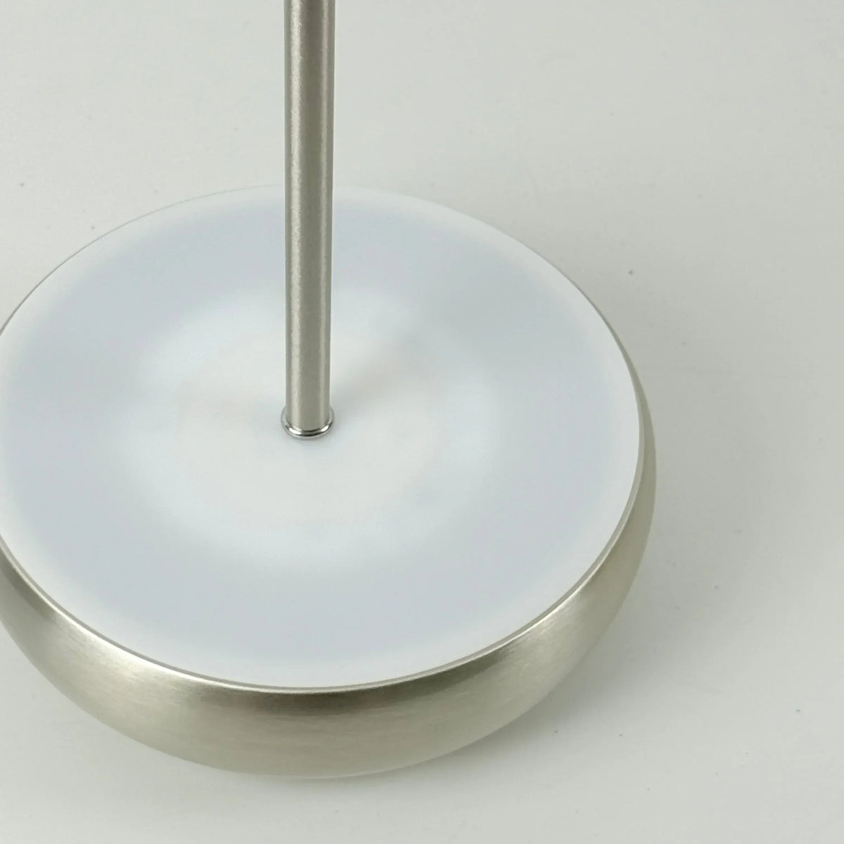 Quinlola Portable Lamp