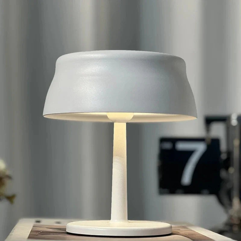 Quinmisa Portable Lamp