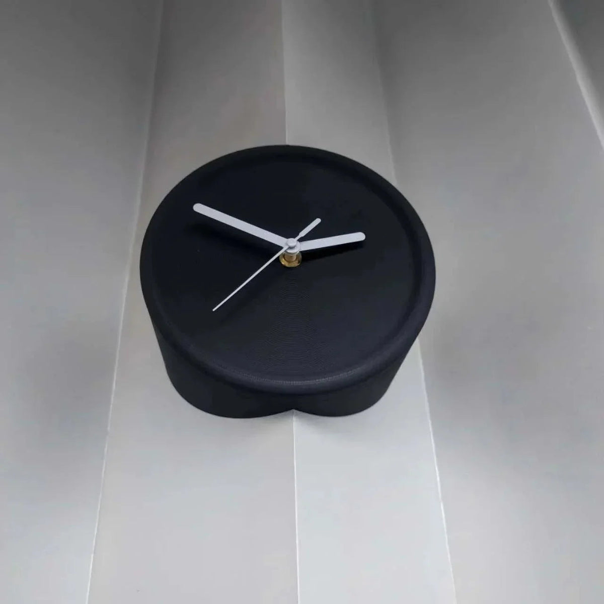 Quinsteno Wall Clock