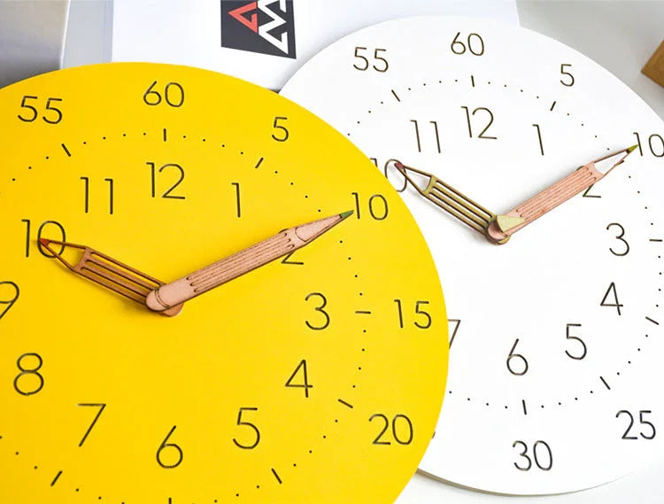 Quinstossa Wall Décor Clock
