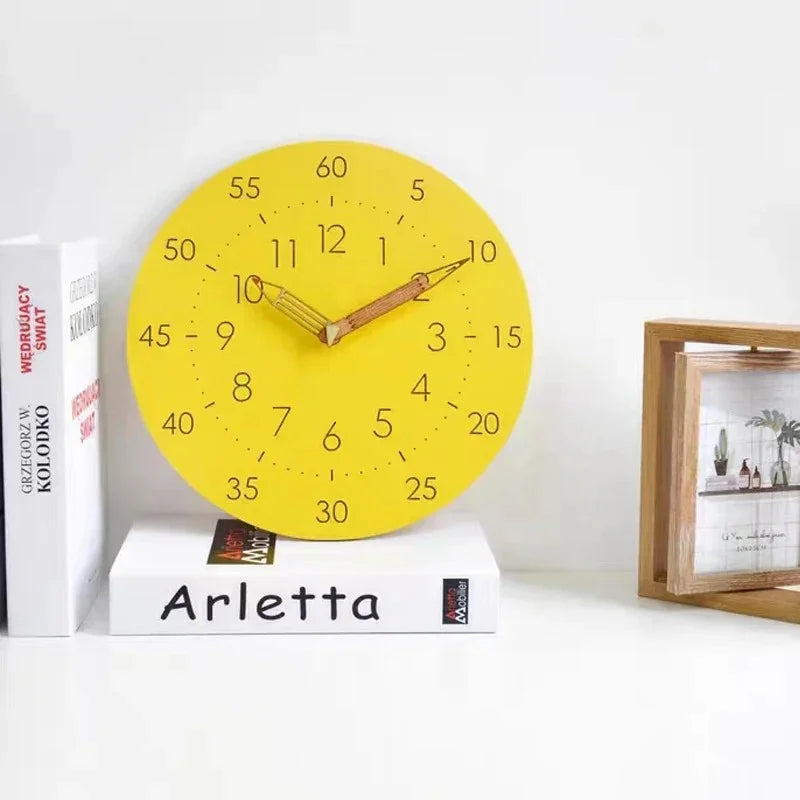 Quinstossa Wall Décor Clock