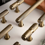 Quintara Handles and Knobs